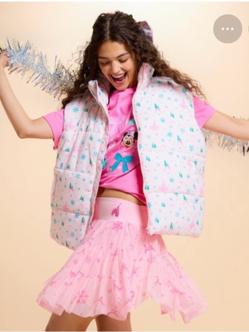 Disney Women’s Fantasyland Castle Holiday Puffer Vest!  Medium!  NWOT!